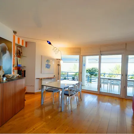 Water Front Duplex Apartment Sitges