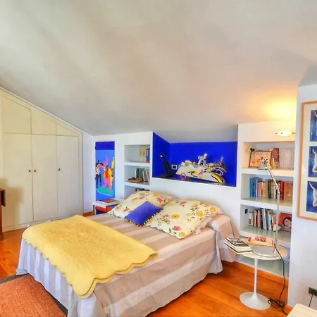 Water Front Duplex Apartment *